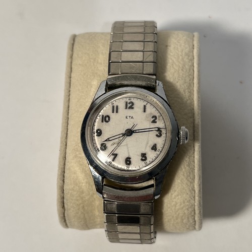 Orologio svizzero eta - eta, carica