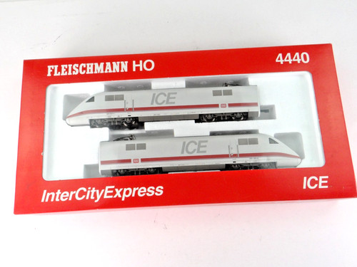 Fleischmann 4440 automotrice