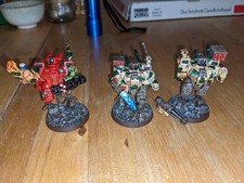 3 XV8 Crisis Battlesuits T'au