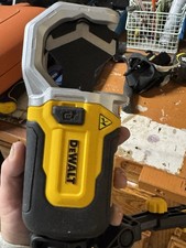 Tagliatubi in plastica Dewalt