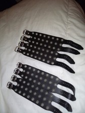 Bracciale Pelle Nero UOMO DONNA Punk Rock Teschi Borchie Acciaio Cosplay 