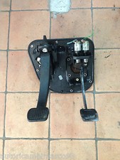 Acceleratore e freno Iveco Daily 35s10 Van anno 2006