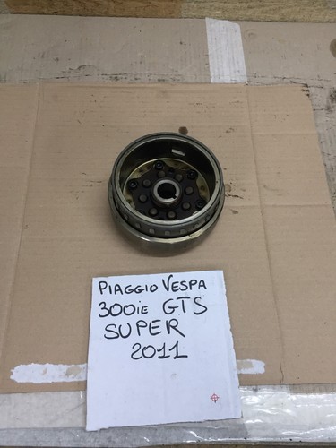 Piaggio vespa gts 300 super - vespa,