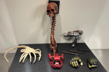 Hot Toys 1:6 PREDATOR Alien