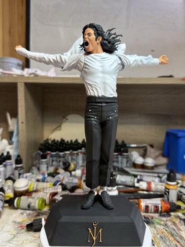 Michael jackson figure cm - 25,