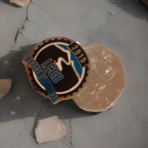 Rare lambretta club pin badge - rare,