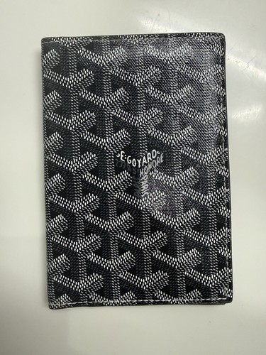 Goyard grey passport cover - goyard,