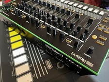Drum Machine Roland TR-8 Aira