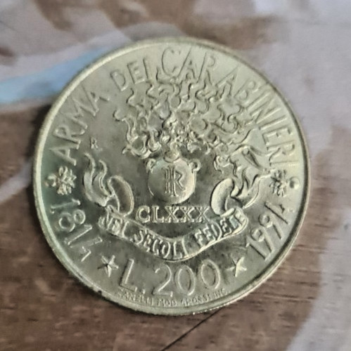 Moneta 200 lire - arma, dei