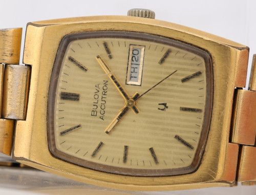 Bulova accutron 2313 - 2313, a