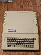 Vintage APPLE IIe A2S2064