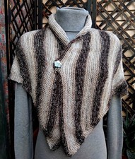 Scialle triangolare, Nuovo, ai ferri, Sabbia Beige, mantella della nonna