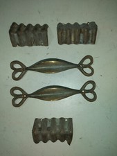 MANIGLIE E MODORATURE RECUPERATE DA ANTICO MOBILE PRIMI 900 IN OTTONE