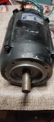 Motore elettrico trifase - motore,