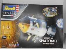 REV03703 by  Revell Apollo 11 Spacecraft con interni 1/32