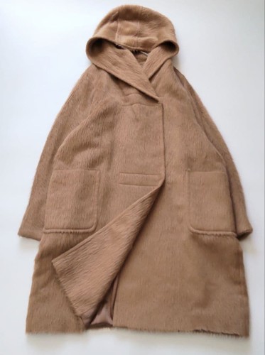 Cappotto lungo con cappuccio