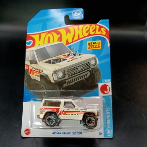 Hot wheels camion nissan - wheels,