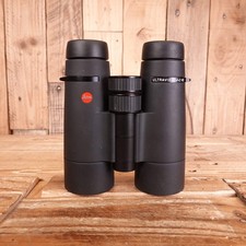 Binocolo Leica Ultravid 10x42