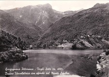 # VAGLI DI SOTTO: BACINO IDROELETTRICO CON SFONDO DEL MONTE SUMBRA