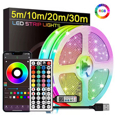 STRISCE LUMINOSE LED RGB 5m / 10m /  20m / 30m - CONTROLLO CON TELECOMANDO E APP