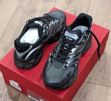 $1150 Sneakers Uomo VALENTINO