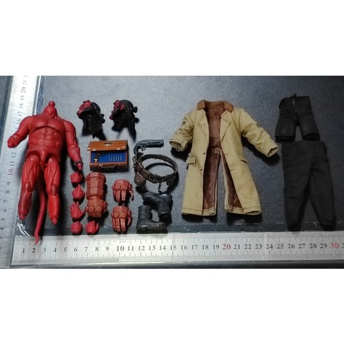 Mezco hellboy testa - mezco,