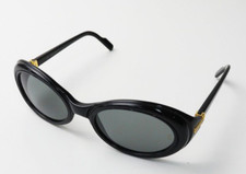 Must de Cartier Gold Bar Decor