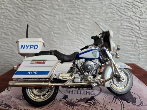Scale maisto harley - 1/18,