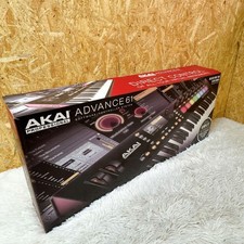 AKAI ADVANCE 61 MIDI