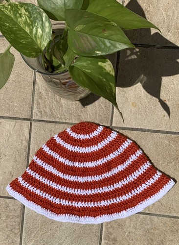 Cappellino estivo - cappellino,