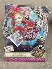 Bambola Ever After High Apple