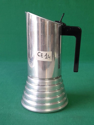 Vecchia caffettiera vintage - vecchia,