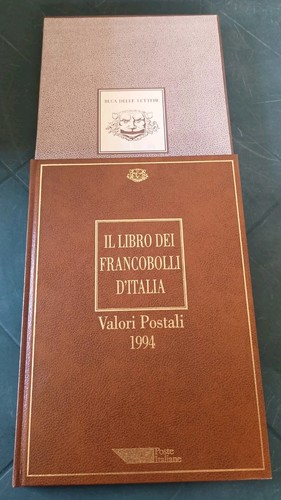 Libro dei francobolli - il,