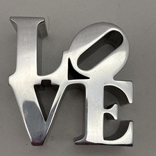 Robert Indiana fermacarte