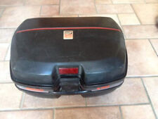 Bauletto da 52 Lt e piastra di supporto GIVI per moto - capienza 2 caschi