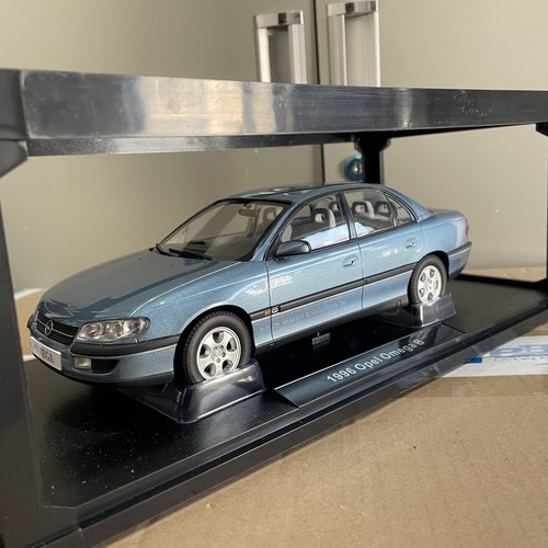 Modellino auto triple9 - modellino, 1:18