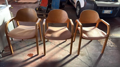 Sedie solide confortevoli - e,