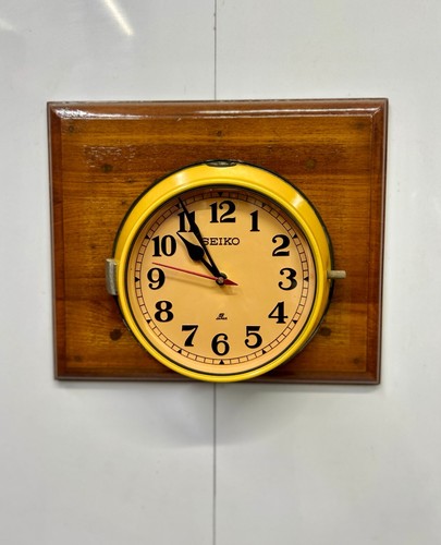 Vecchio orologio parete al - vecchio, da