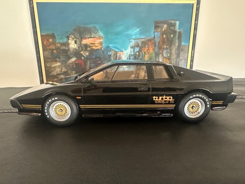 Scale lotus esprit 18 - scale,