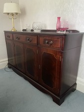credenza armadio portaoggetti