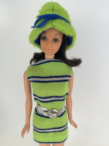 Vintage barbie walk - vintage,