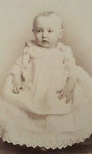 Antica cartolina armadio fotografia bambina Rockstead Studio Rockford, Illinois