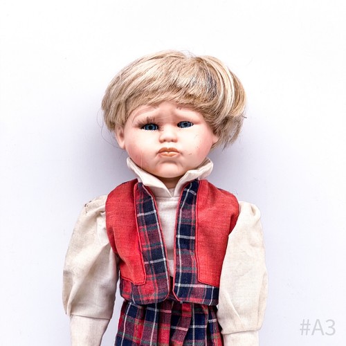 Bambola vintage porcellana - in,
