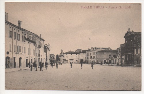 Finale emilia piazza - emilia,