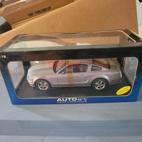 Autoart ford mustang 2005 - ford,