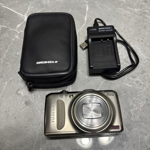 Fotocamera digitale compatta