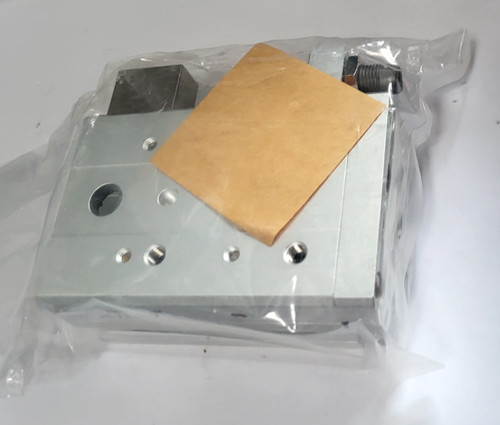 Cilindro pneumatico guidato