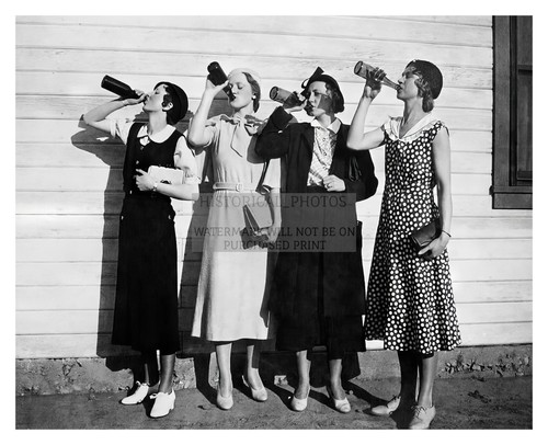Beer drinking flapper - flapper, girls