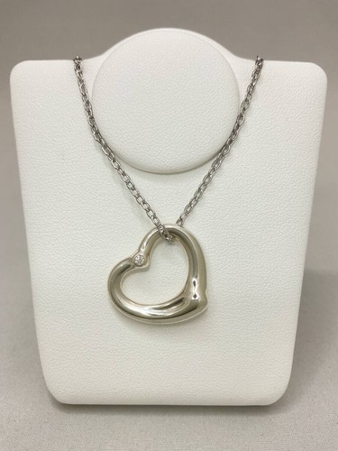 Collana con ciondolo - , originale