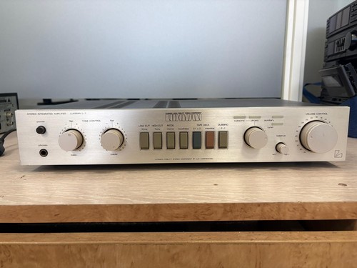 Amplificatore integrato fi - amplificatore, hi-fi